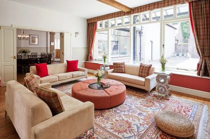Luxury large group accommodation