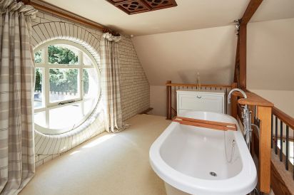 Luxury large group accommodation