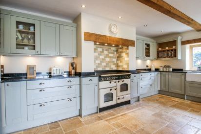 The Hayloft 19