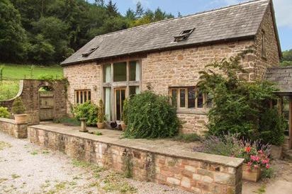 The Lodge Farm Barn Family Cottage, Deepdean, Heart Of England 