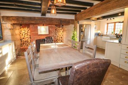 The Manor House 10