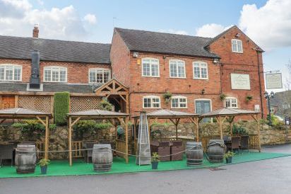 The Manor House 33