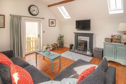 The Old Coach House 8