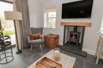 The Smithy Stylish Retreat 4