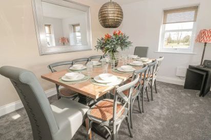 The Smithy Stylish Retreat 9