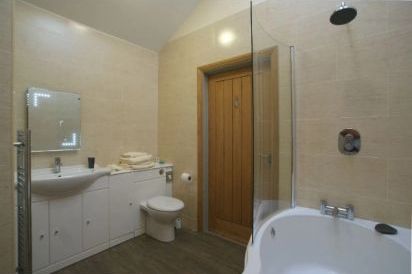 Stables Cottage ensuite
