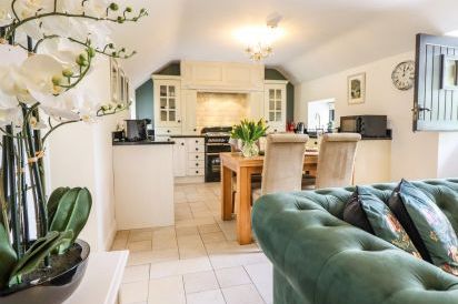 The Talkhouse Cottage 10