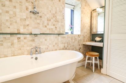 The Talkhouse Cottage 19