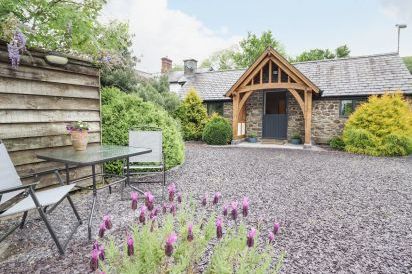 The Talkhouse Cottage 20