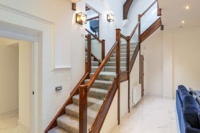 The Vestry 28