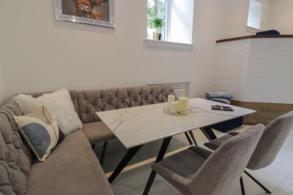 The Vestry 6