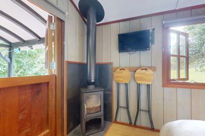 The Shepherd's Hut Near Periton 9