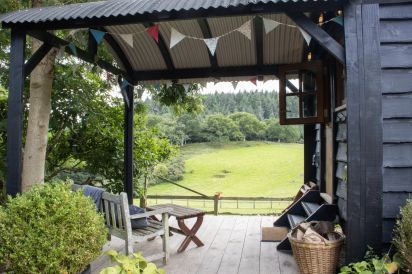 The Shepherd's Hut Near Periton 7