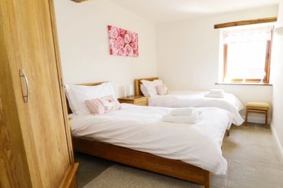 Three Peaks Holiday Barn 20