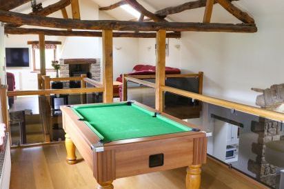 Three Peaks Holiday Barn 14