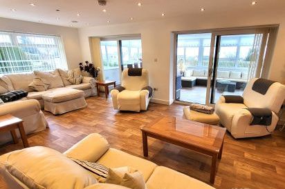 Top Of The Lane Luxury Holiday Apartment 17