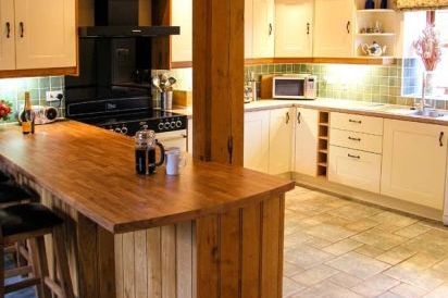 Trooper's Dog-Friendly Cottage 8