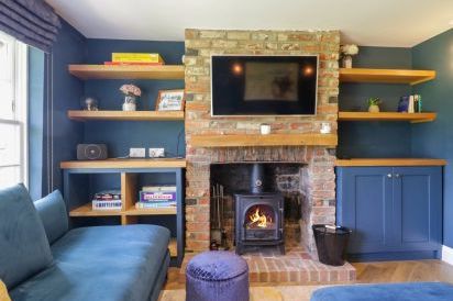 Two Copthorne Cottages 4