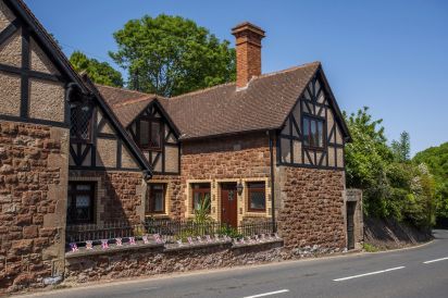 Dunster Character Cottage, No. 2 20