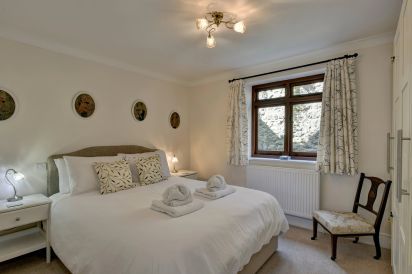 Dunster Character Cottage, No. 2 10