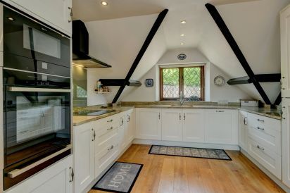 Dunster Character Cottage, No. 2 5