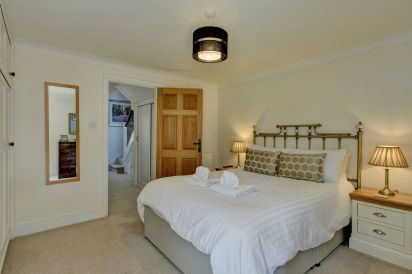 Dunster Character Cottage, No. 2 3