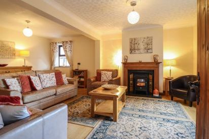 Ty Newydd 4