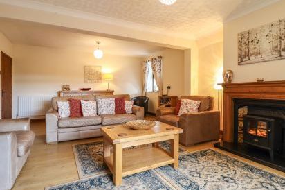 Ty Newydd 5