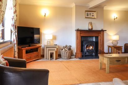 Ty Newydd 10