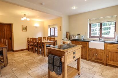 Ty Newydd 18