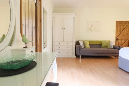 Ty Newydd 26