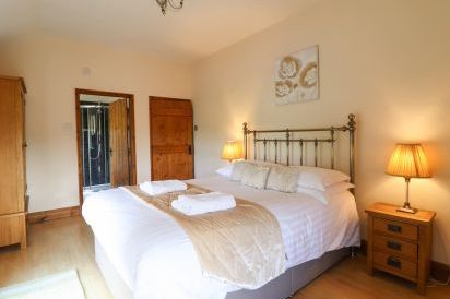 Ty Newydd 40