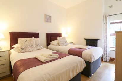 Ty Newydd 47