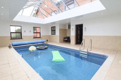 Ty Newydd 54