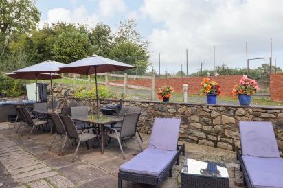 Ty Newydd 61