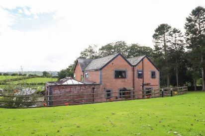 Ty Newydd 75