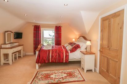 Tyddyn Goronwy Beach Cottage, Talybont, North Wales  14
