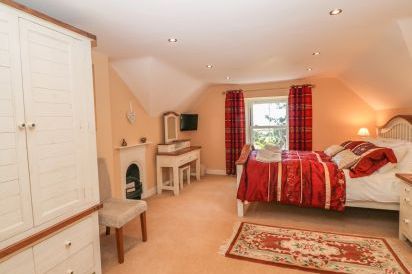 Tyddyn Goronwy Beach Cottage, Talybont, North Wales  15