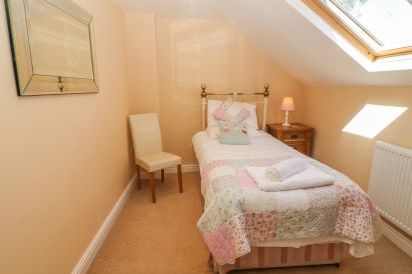 Tyddyn Goronwy Beach Cottage, Talybont, North Wales  23