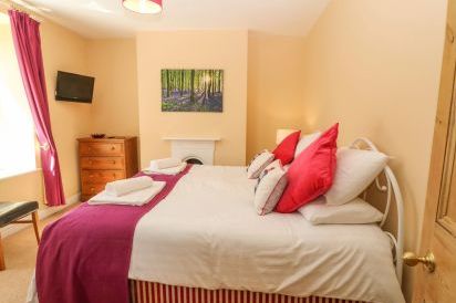 Tyddyn Goronwy Beach Cottage, Talybont, North Wales  33