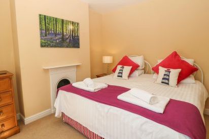 Tyddyn Goronwy Beach Cottage, Talybont, North Wales  34