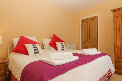 Tyddyn Goronwy Beach Cottage, Talybont, North Wales  35