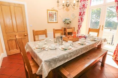 Tyddyn Goronwy Beach Cottage, Talybont, North Wales  11