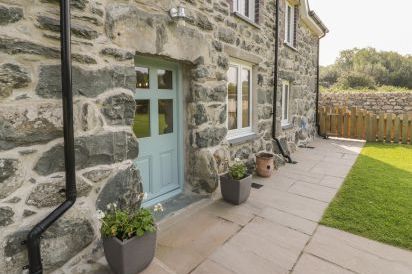 Tyn Ffynnon 40