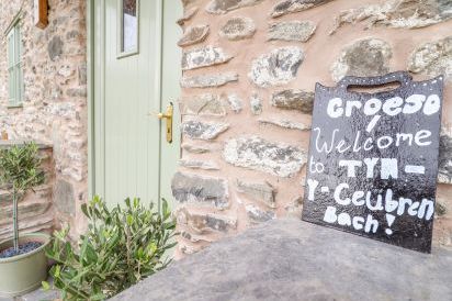 Tyn Y Ceubren Bach at Evelyns Retreat 6