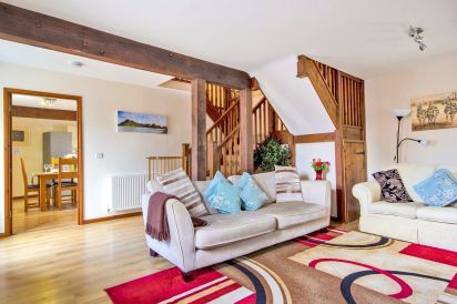 Williams Hayloft - 5 Star with Swimming Pool & Toddler Area 12
