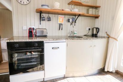 Woodmancote Holiday Lodge 7