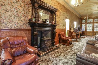 Woodside House 16