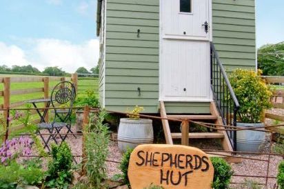 Unique Self-Catering Shepherd's Hut