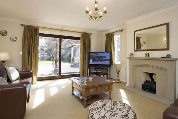 Luxurious holiday cottage Norfolk with Sky TV